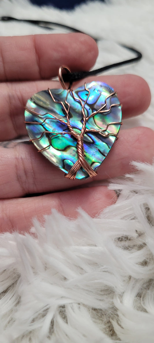 Albolone heart pendant