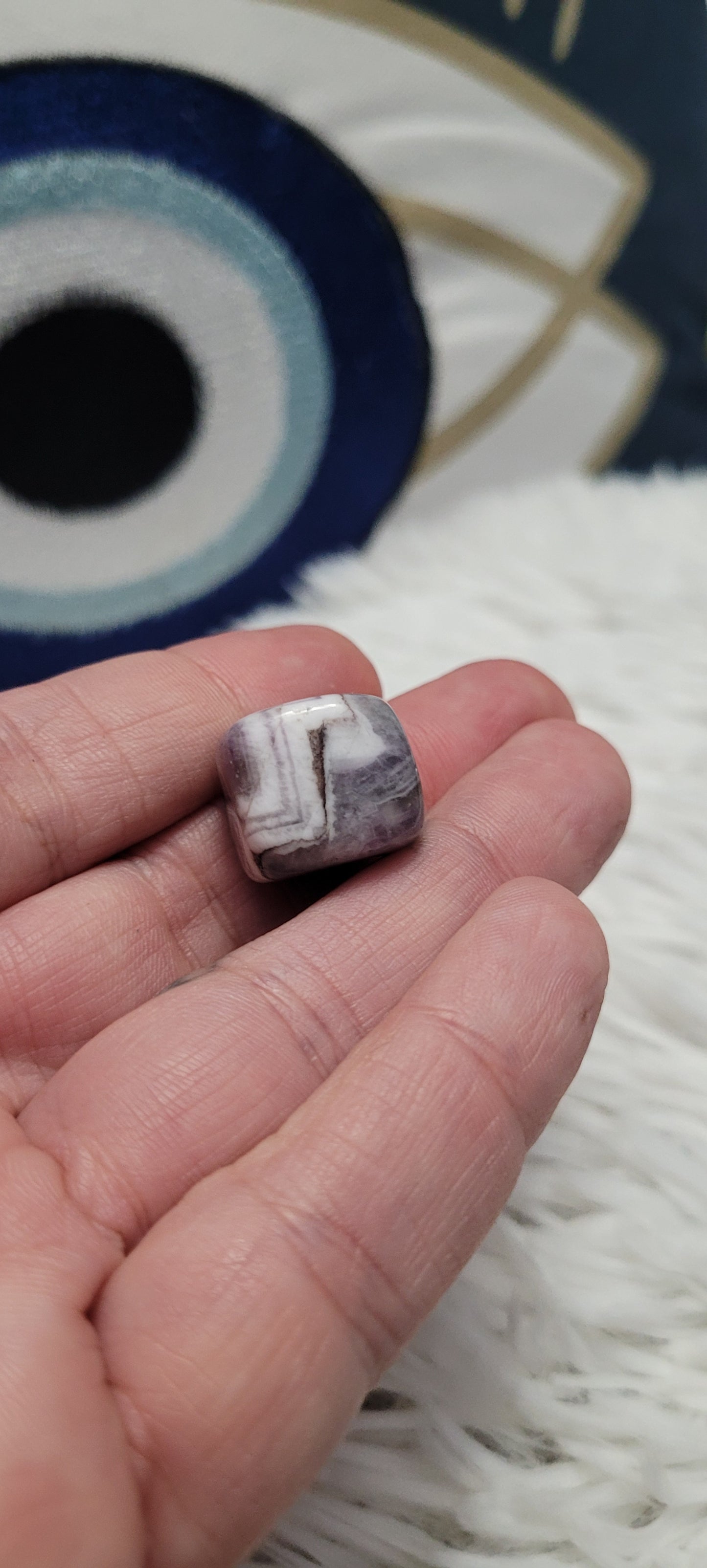 Chevron amethyst cube