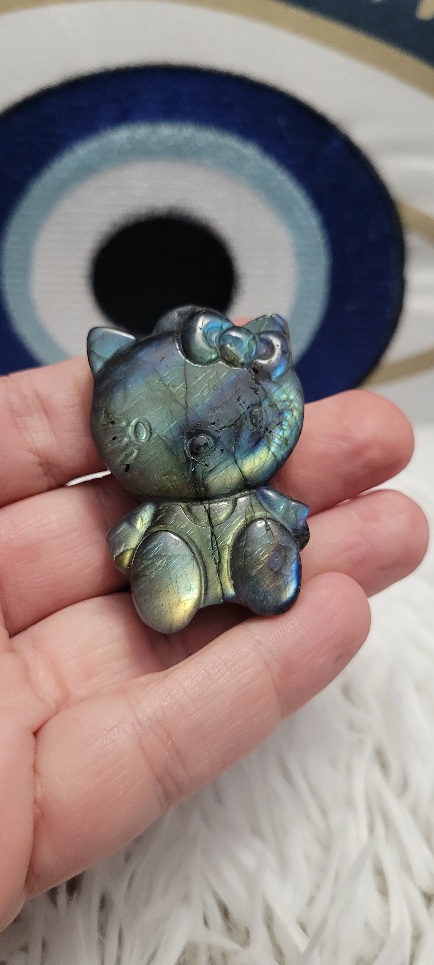 Hello kitty labradorite crystal