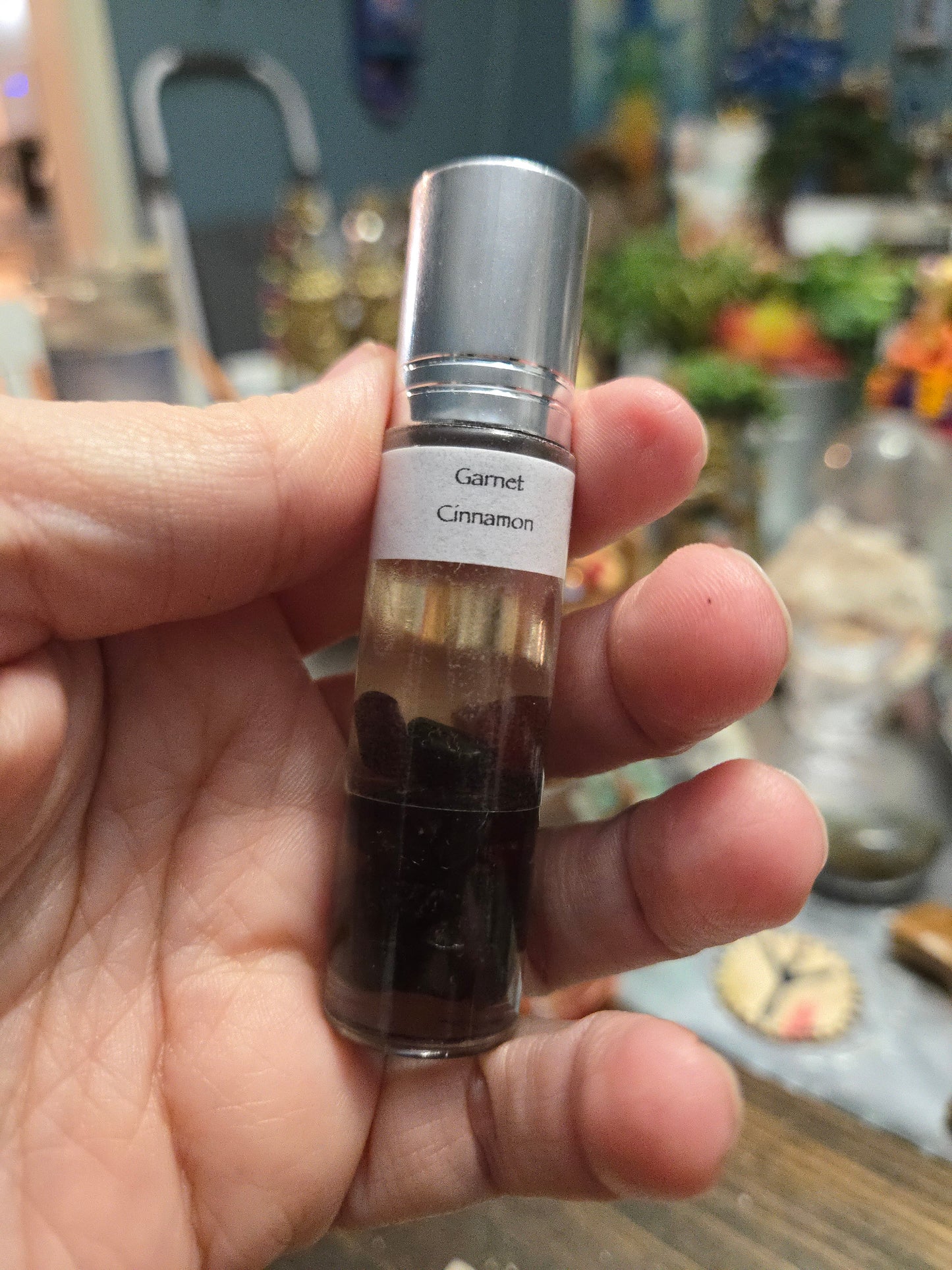 Love| Romance| Passion| Emotional Balance| Chakra Alignment |Self Esteem- Confidence | Protection| Creativity| Garnet Crystal and Cinnamom Essential Oil Roller