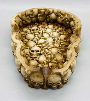 Skull ashtray