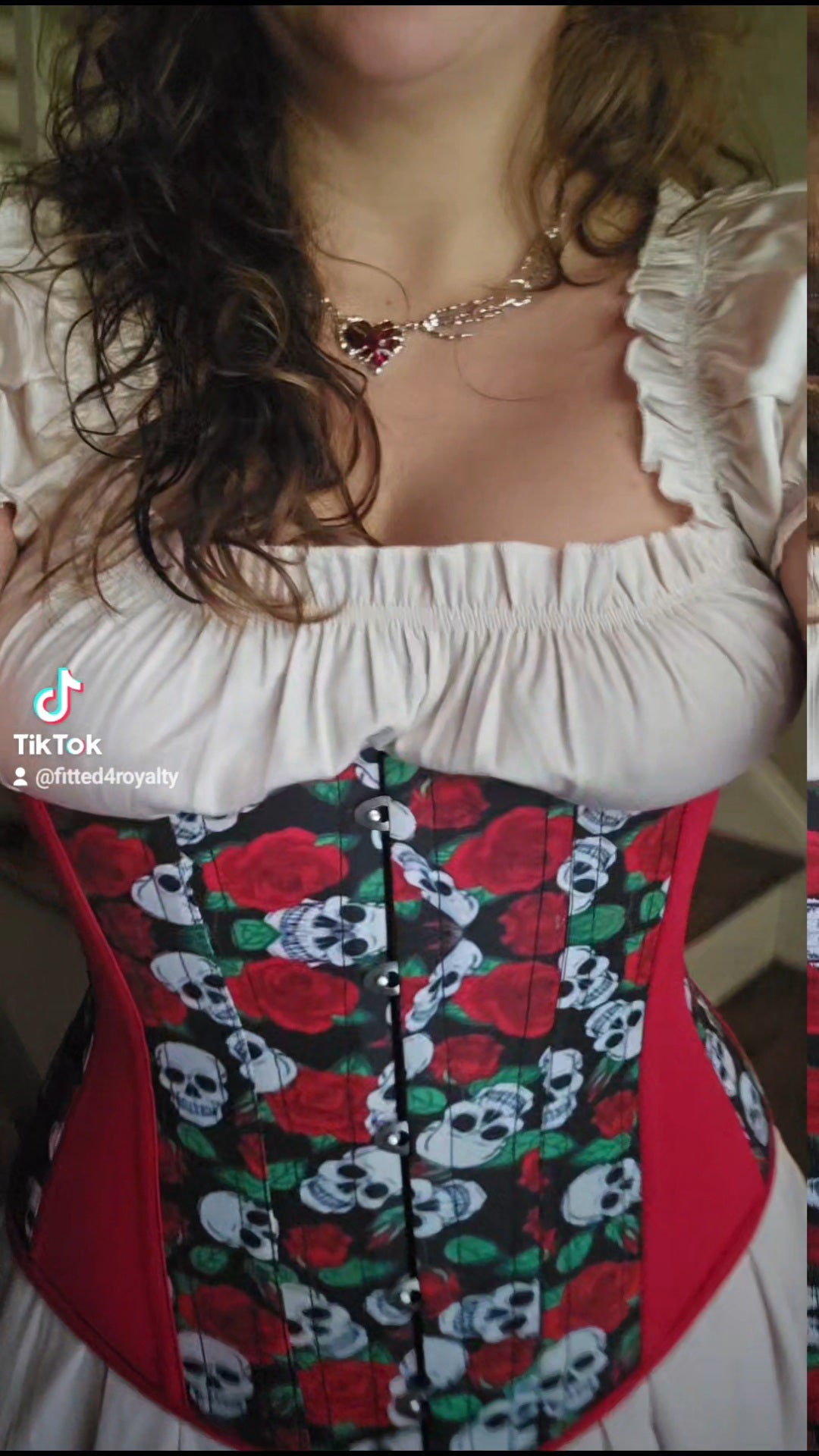 Red Skull Roses 🌹 | Waist Training Corset